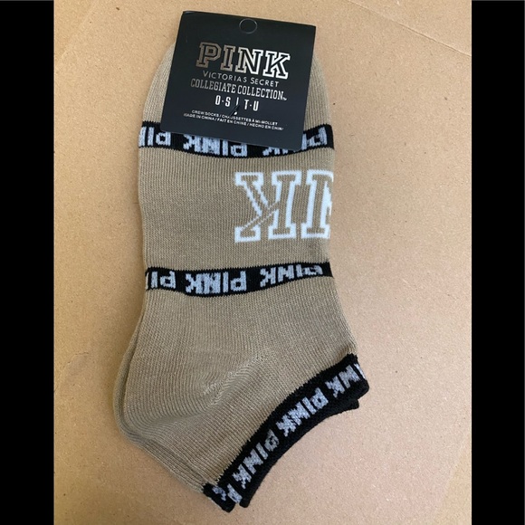 PINK Victoria's Secret Accessories - 🦋4/$20 VS PINK Collegiate Collection Crew SockNWT